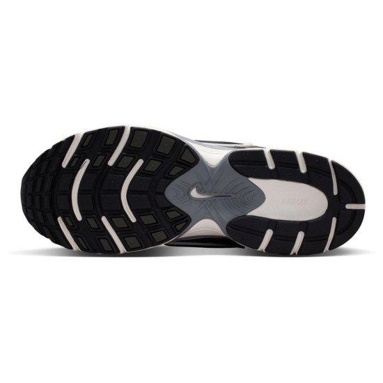 Nike V5 RNR Suede